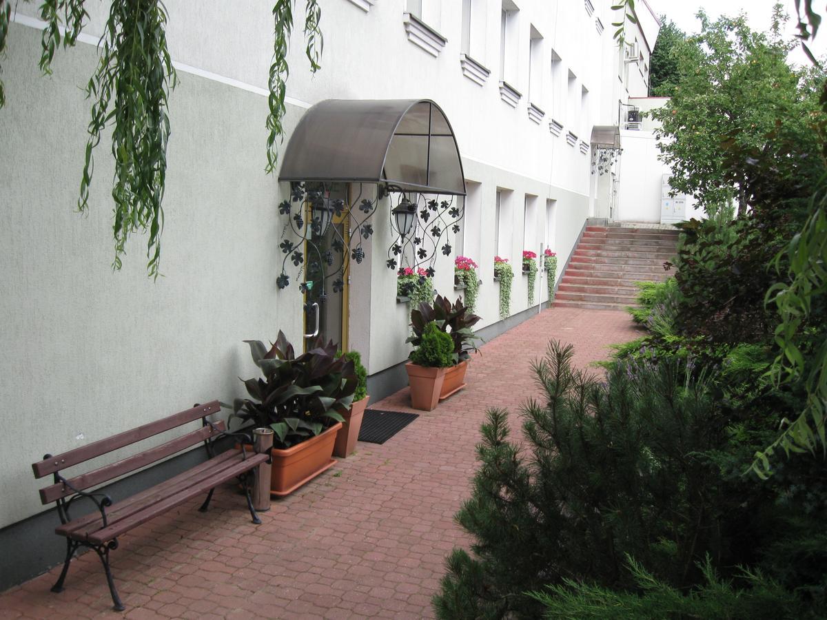 Zajazd Michalowo Hotel Екстериор снимка